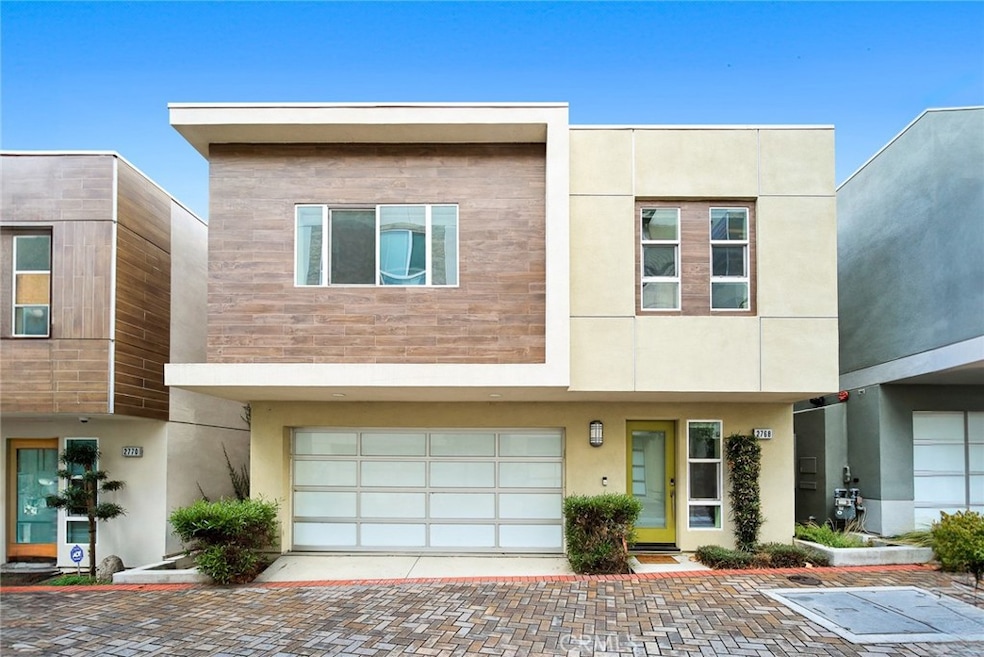 Sold $1,298,000 • Co-Listing Agent