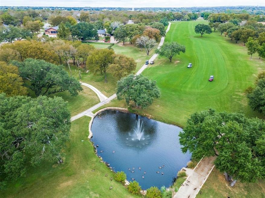 4211 Fairway Dr unit 9, Granbury, TX 76049 - photo 1