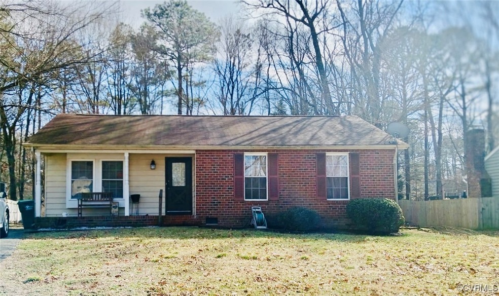 Ranch-style house featuring crawl space, brick sid