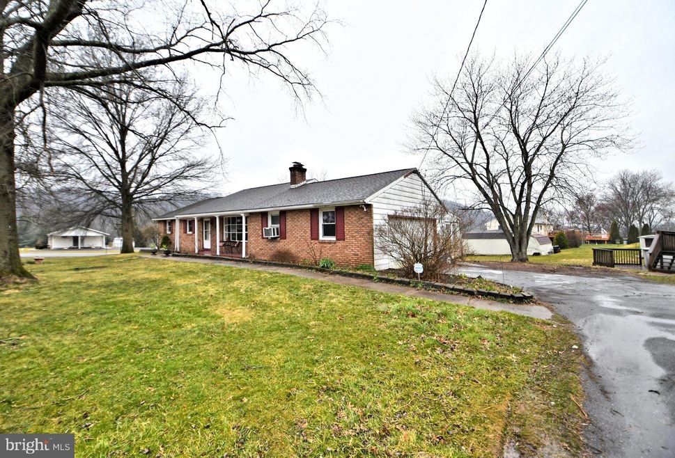 74 Colebrookdale Rd, Boyertown, PA 19512 - photo 1