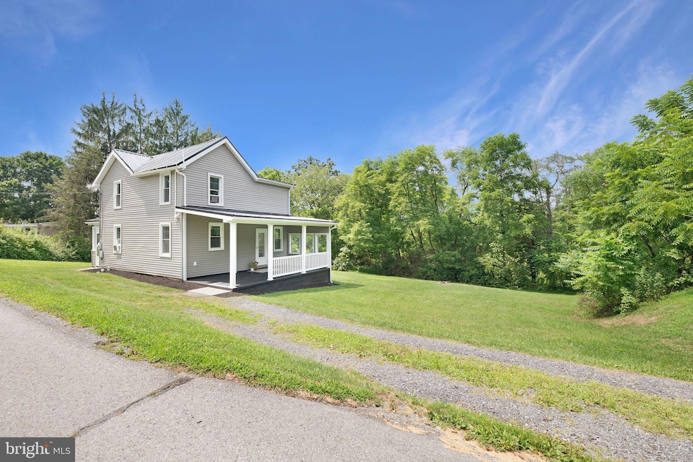 101 Cherry St, Port Matilda, PA 16870 - photo 1