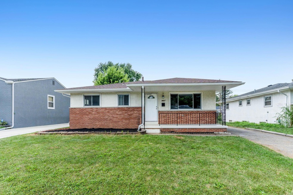 1-web-or-mls-1467-bycroft-rd