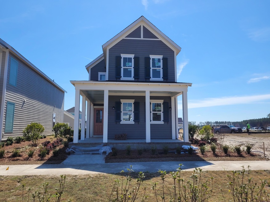 135 Midtown Ave, Summerville, SC 29486 - photo 1