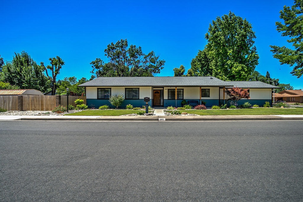 4092 Riverview