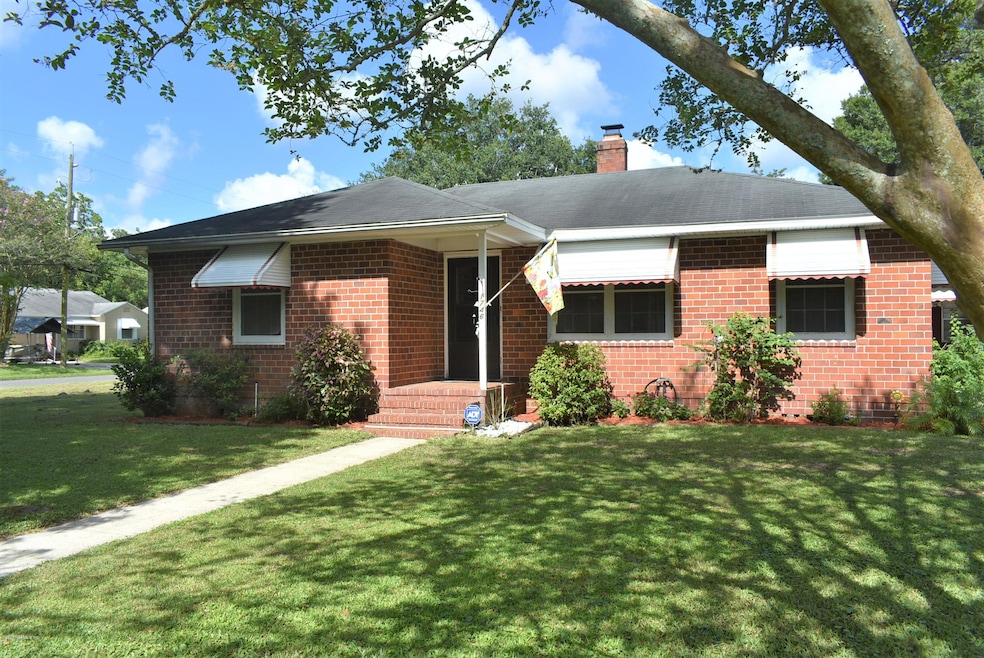 1746 Sefa Cir E, Jacksonville, FL 32210 - photo 1