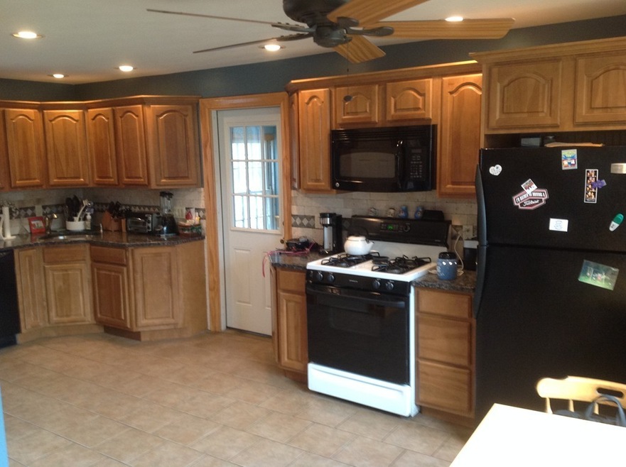 16 Center St, Westport, MA 02790 - photo 1