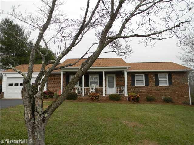 Exterior Front. Immaculate bridk ranch in town convenient to shopping and schools.