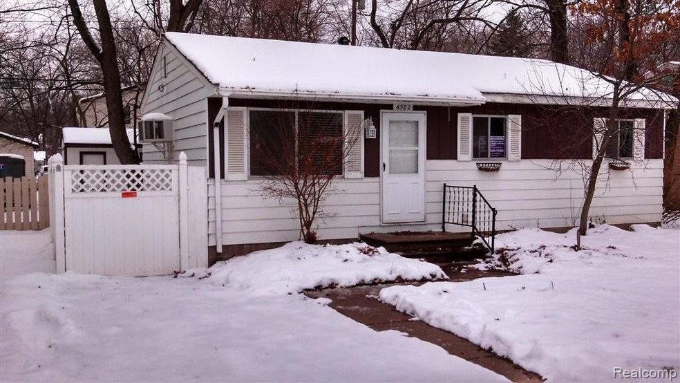 4382 Green Lake.jpg