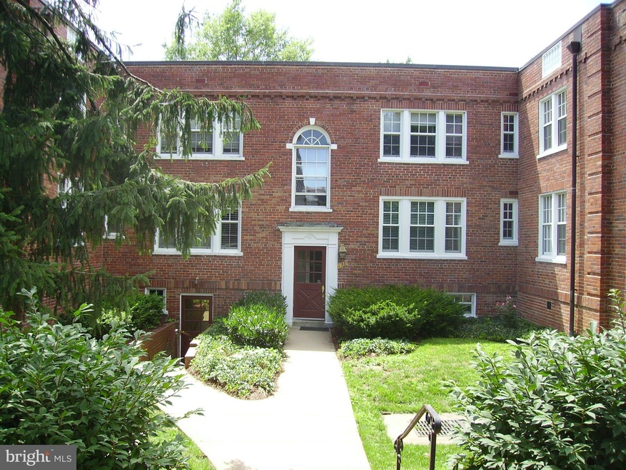 1728 N Queens Ln unit 3180, Arlington, VA 22201 - photo 1