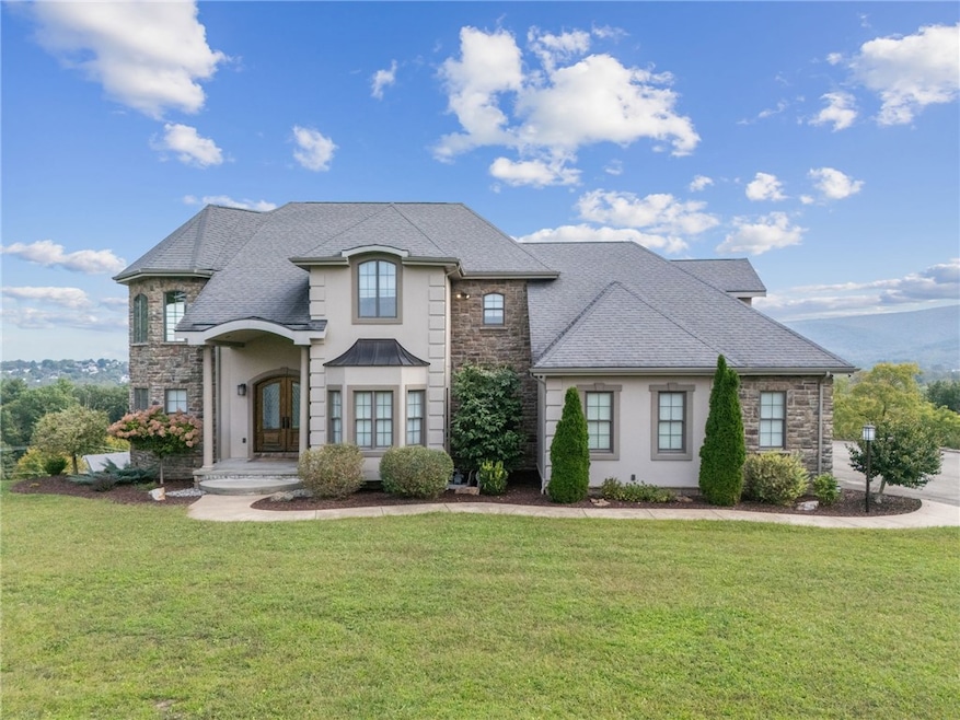 Under Contract $599,900