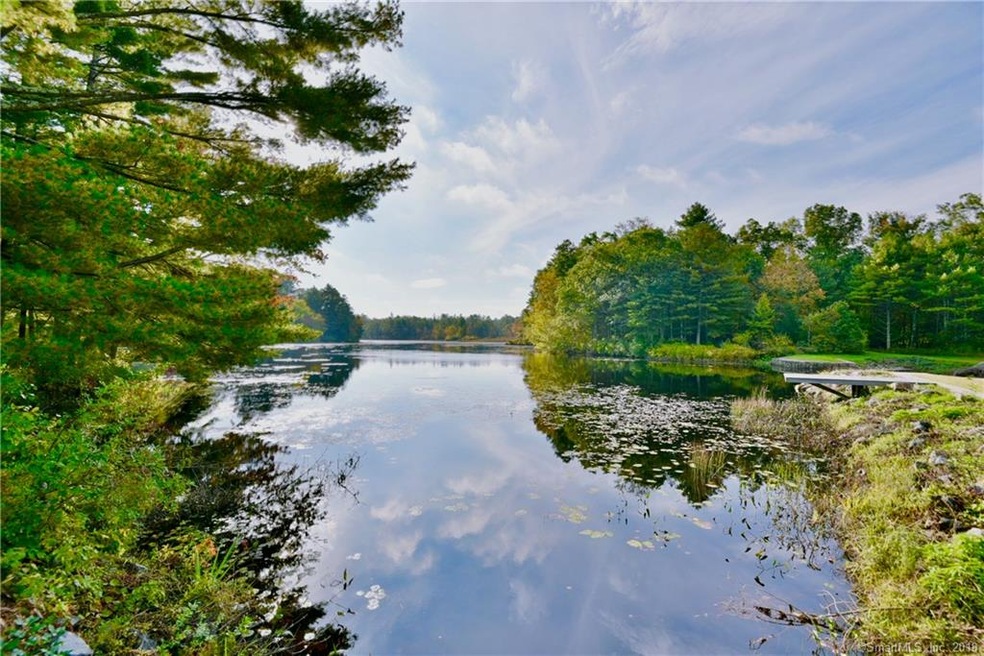 641 Five Mile River Rd, Putnam, CT 06260 - photo 1