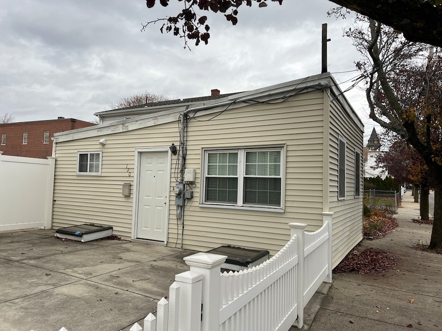 170 Beach St, Revere, MA 02151 - photo 1