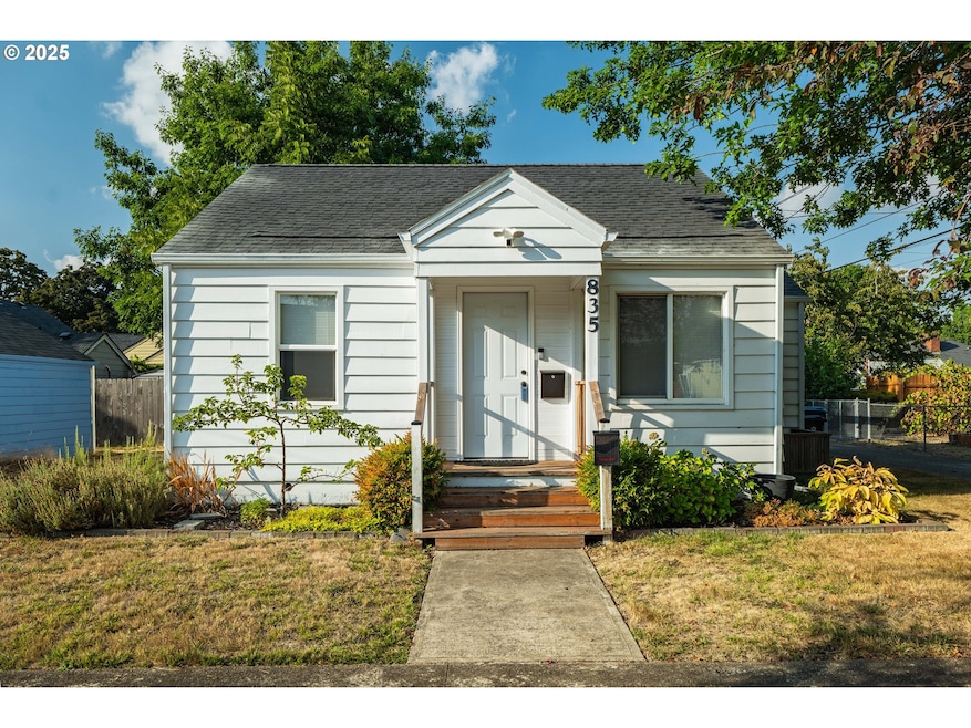 835 Academy St NE, Salem, OR 97301 - photo 1