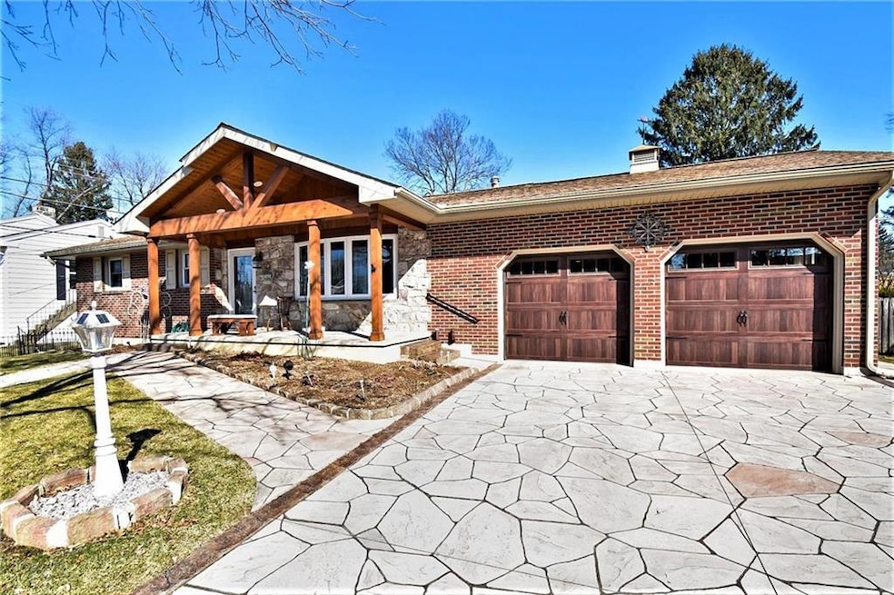 2868 Ivanhoe Rd, Bethlehem, PA 18017 - photo 1