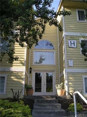 23410 18th Ave S unit H102, Des Moines, WA 98198 - photo 1