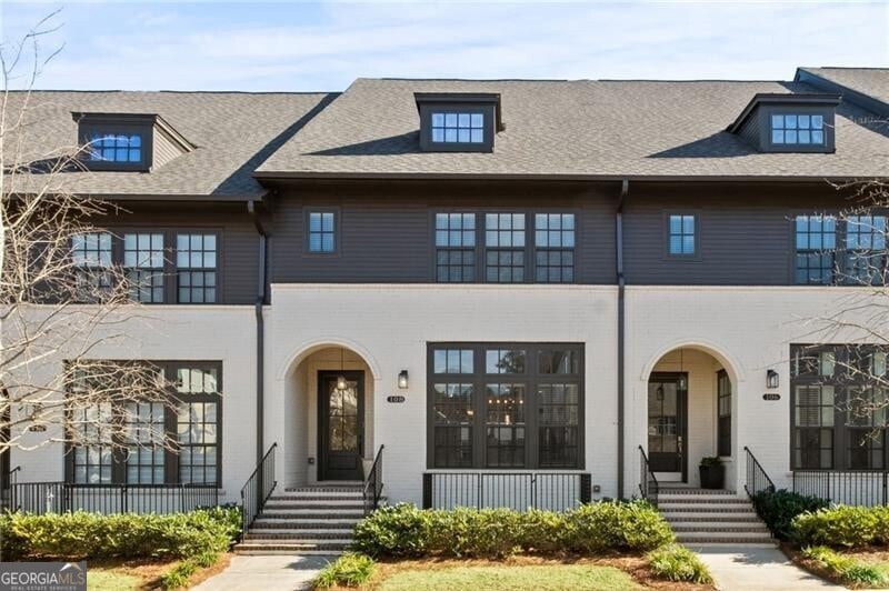 Charming townhome
