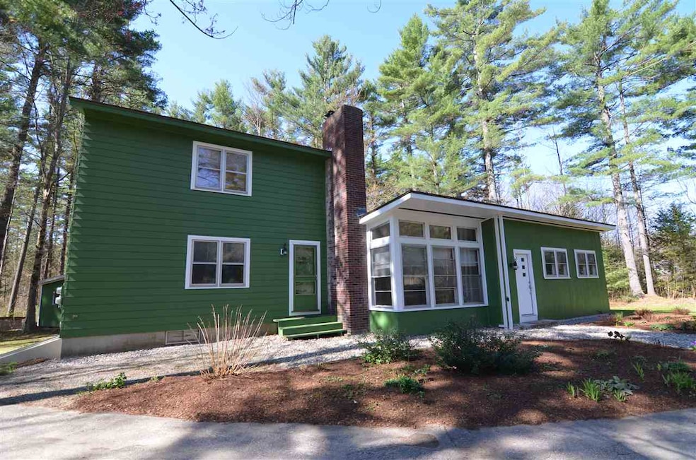 123 Parkside Rd, New London, NH 03257 - photo 1