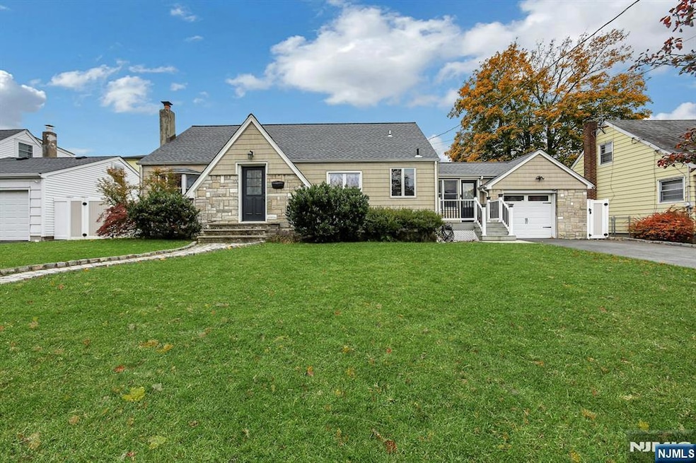 30 Gantner Ave, Elmwood Park, NJ 07407 - photo 1