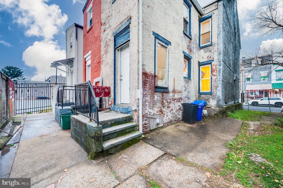 419 N 2nd St, Reading, PA 19601 - photo 1