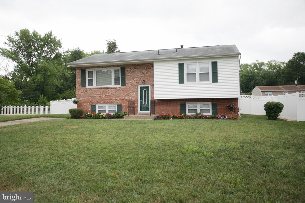 4130 Bassett Ct, Dumfries, VA 22026 - photo 1