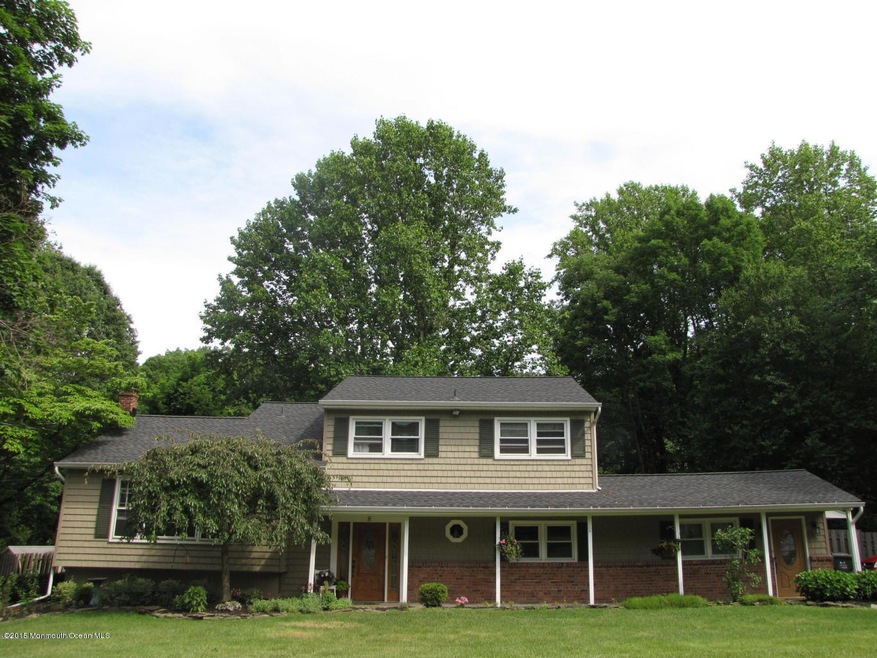 8 Buttonwood Front