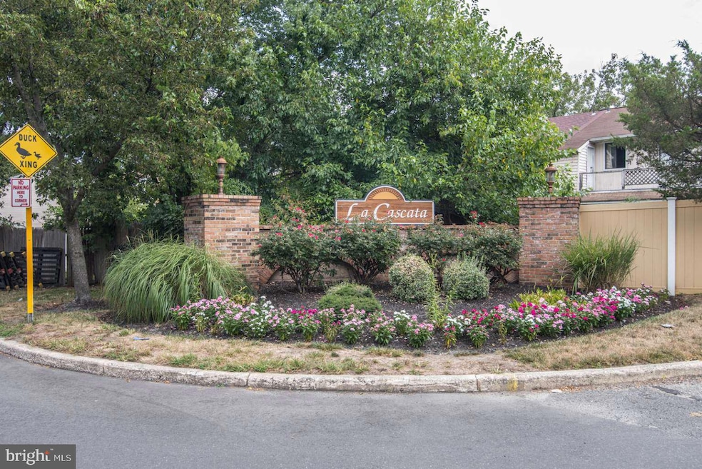 175 Via Cascata Dr, Clementon, NJ 08021 - photo 1