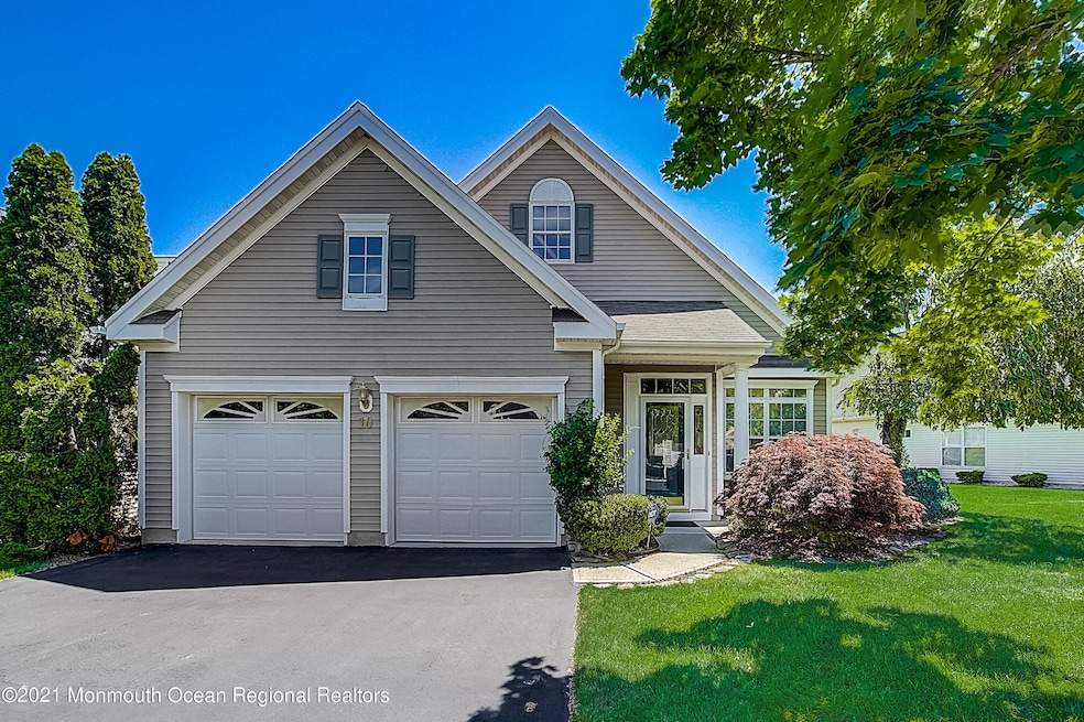 10 Hyacinth Ct, Holmdel, NJ 07733 - photo 1