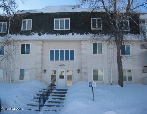 815 Duke Dr unit 421, Grand Forks, ND 58201 - photo 1