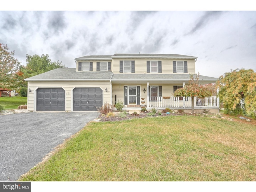 2 Pheasant Ln, Mohnton, PA 19540 - photo 1
