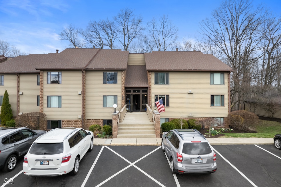 108 Knoll Ct unit A, Noblesville, IN 46062 - photo 1