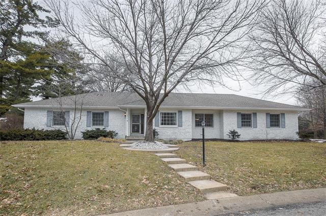 6806 Bluejacket St, Shawnee, KS 66203 - photo 1