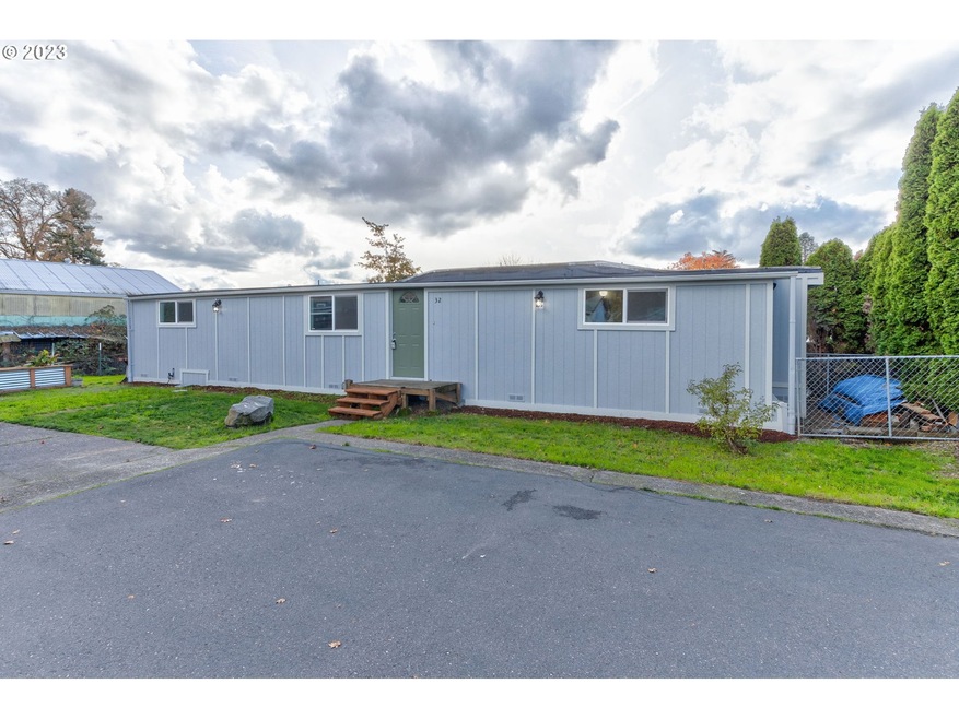 4424 SE Roethe Rd unit 32, Portland, OR 97267 - photo 1