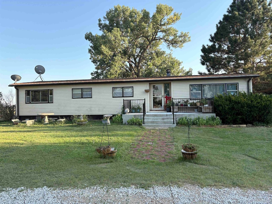 23 SE 50 Rd, Great Bend, KS 67530 - photo 1