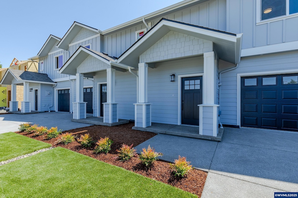 729 N Periander, Harrisburg, OR 97446 - photo 1