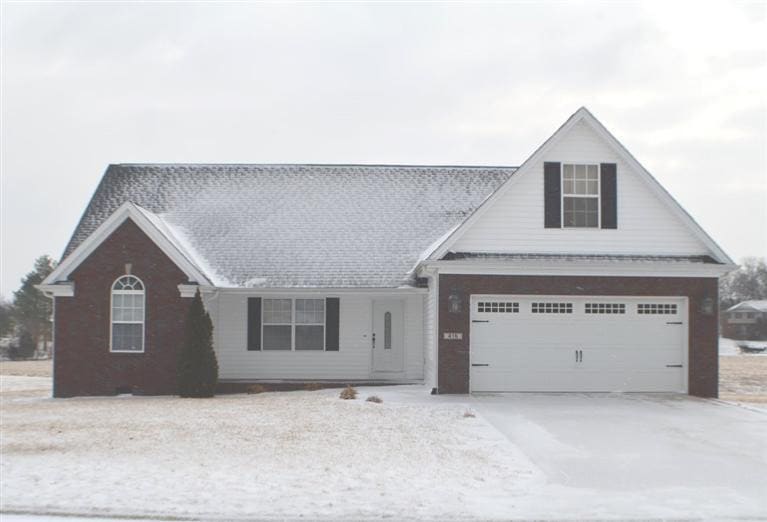 416 Donovan Cir, Harrodsburg, KY 40330 - photo 1