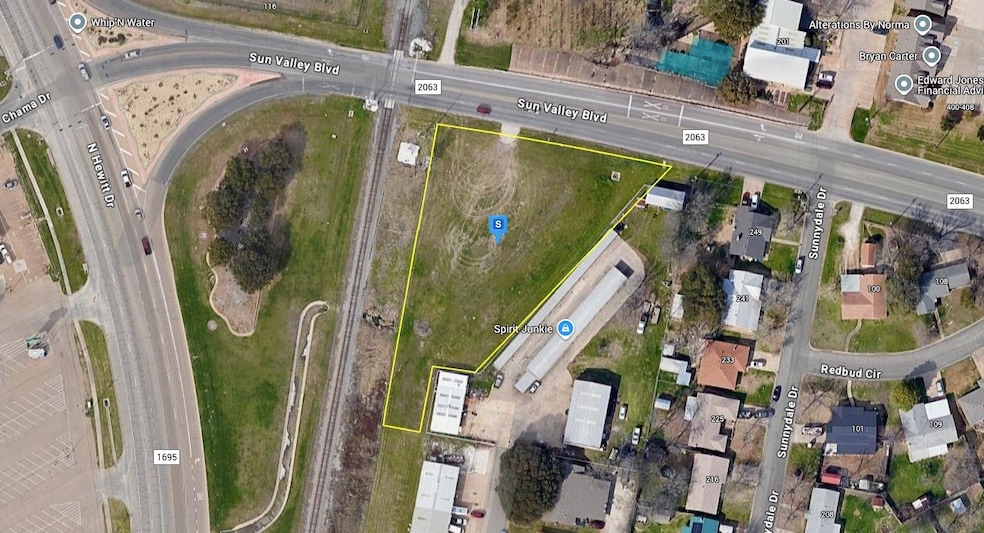 111 Sun Valley Blvd, Hewitt, TX 76643 - photo 1