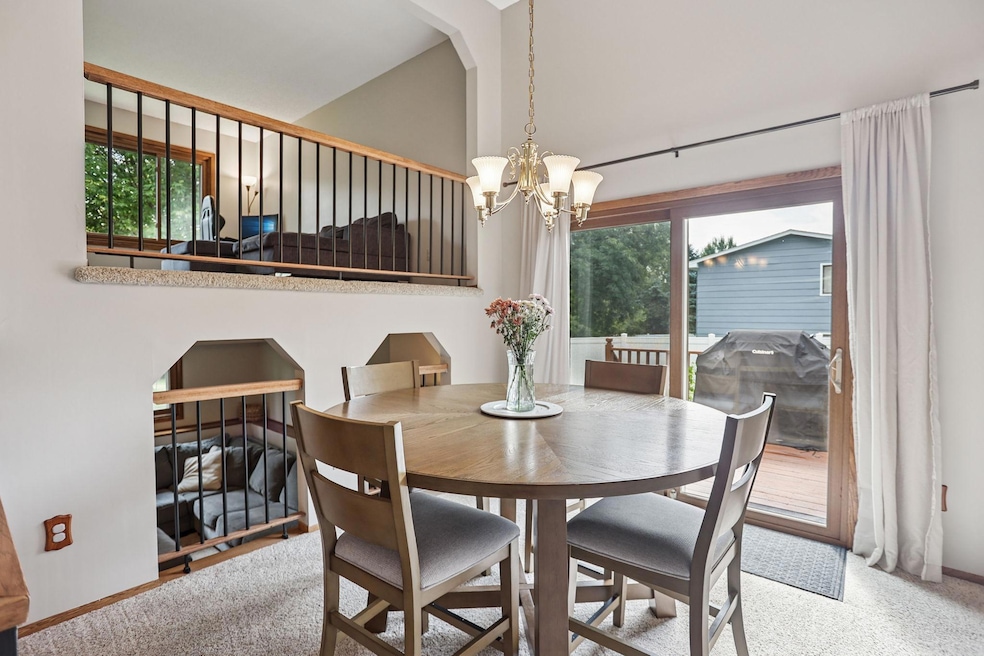 5860 Hodgson Rd, Saint Paul, MN 55126 - photo 1