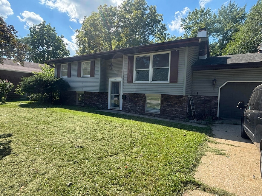 816 Water St, Hobart, IN 46342 - photo 1