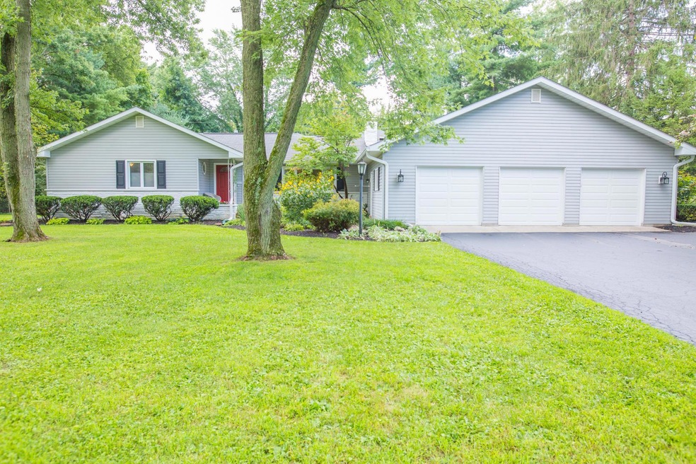 1857 W Dublin Granville Rd, Columbus, OH 43085 - photo 1