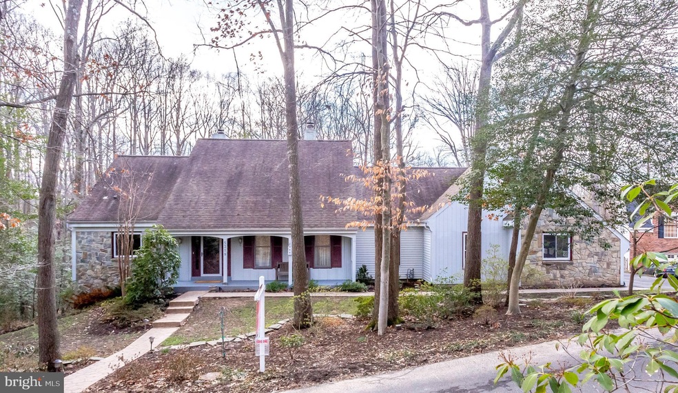 5318 Black Oak Dr, Fairfax, VA 22032 - photo 1