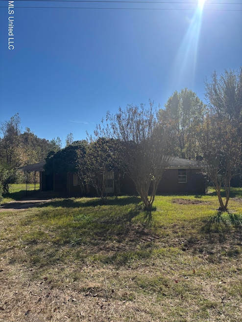2488 O B McClinton Rd, Senatobia, MS 38668 - photo 1