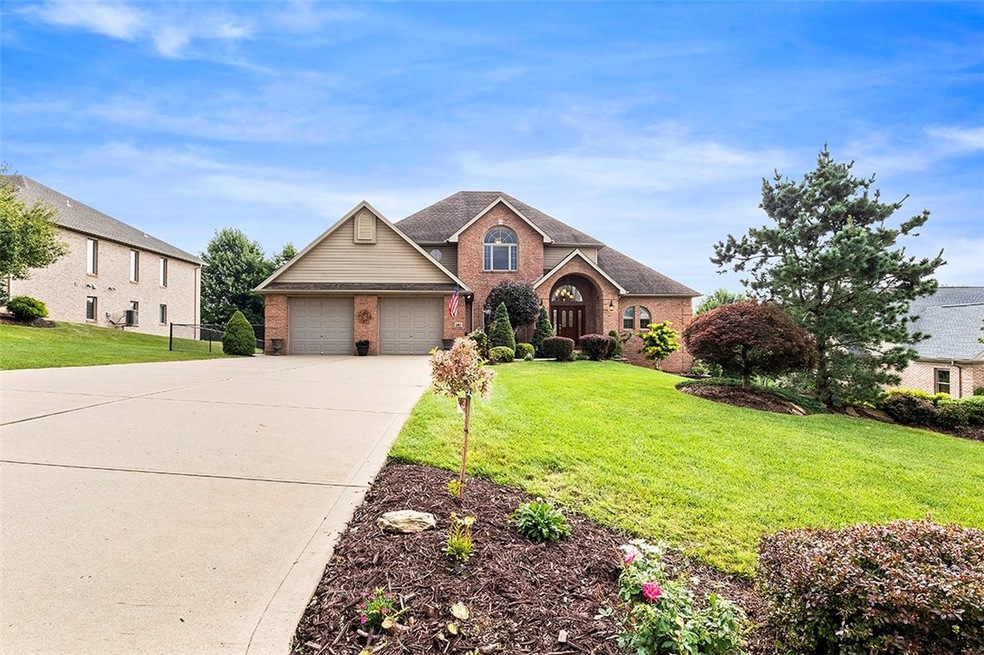 267 Arrowhead Ln, Eighty Four, PA 15330 - photo 1