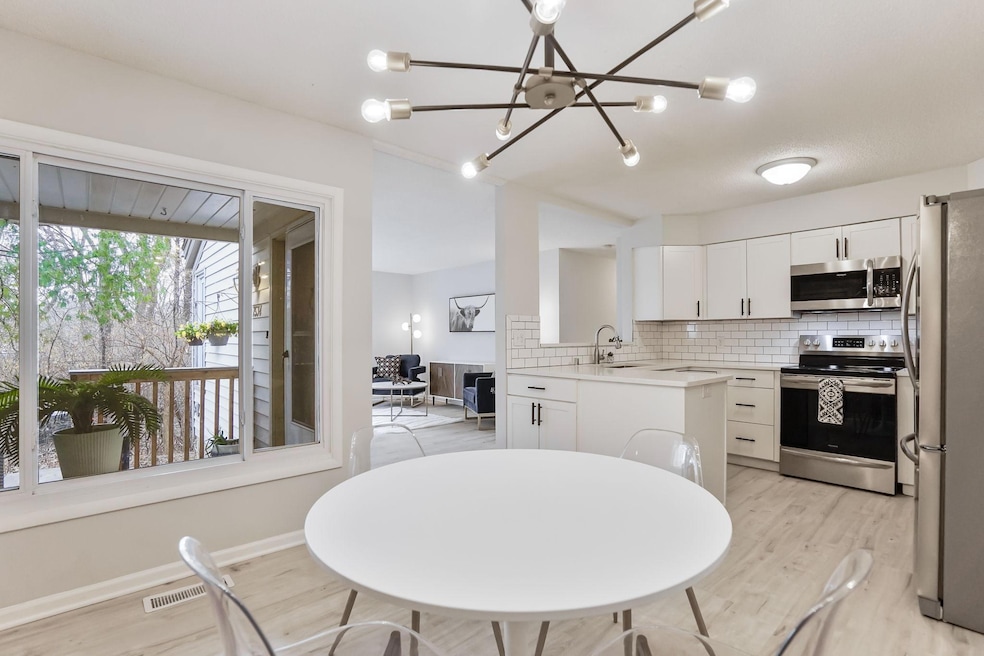 For Sale $275,000 • Co-Listing Agent