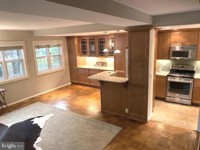 1569 Mount Eagle Place unit 943, Alexandria, VA 22302 - photo 1