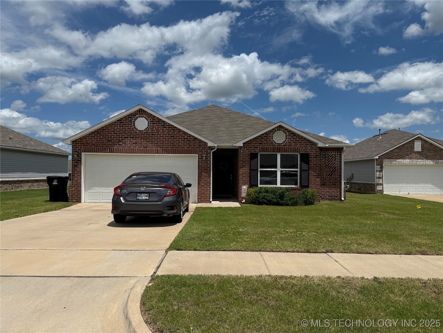 2009 S 14th St, Broken Arrow, OK 74012 - photo 1
