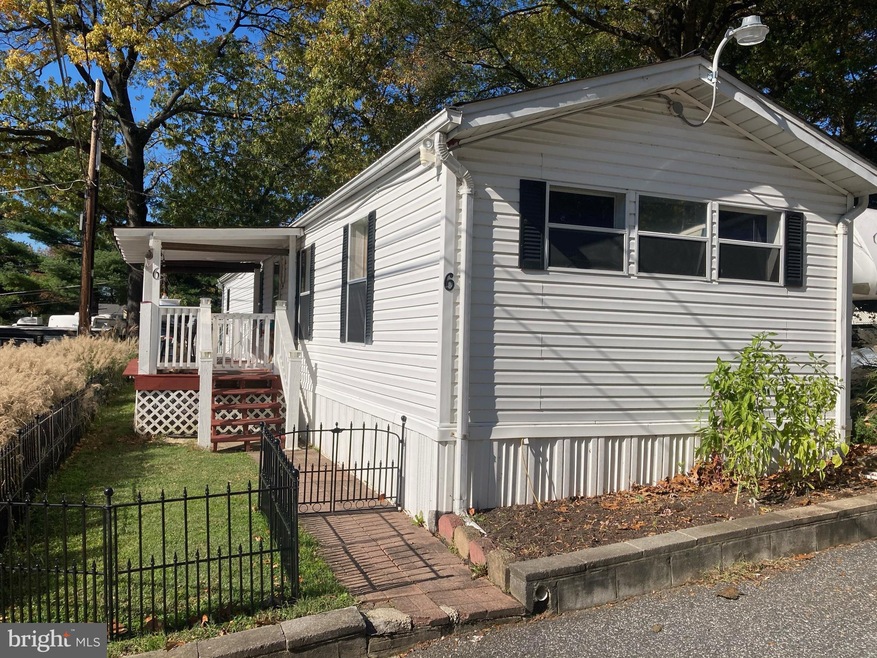 6 National Dr, Essex, MD 21221 - photo 1