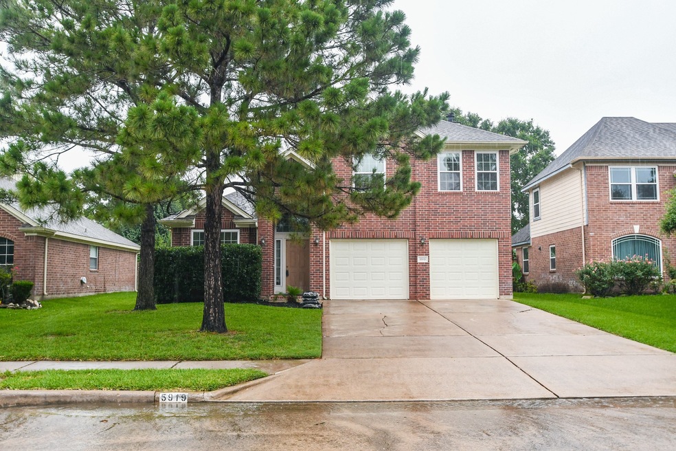 5919 Brigstone Park Dr, Katy, TX 77450 - photo 1