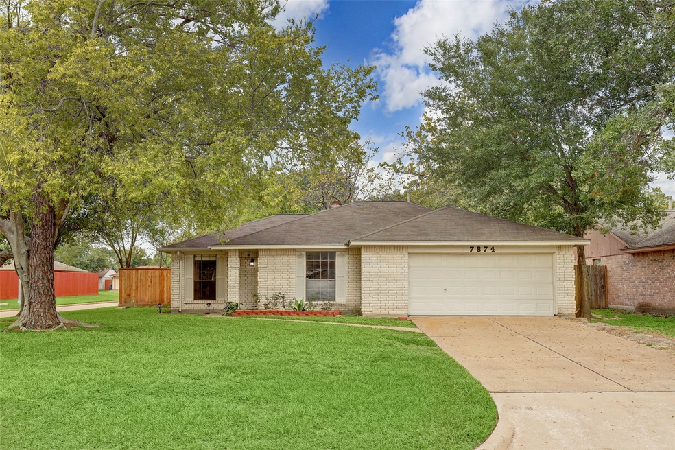 7874 Lumber Jack Dr, Houston, TX 77040 - photo 1