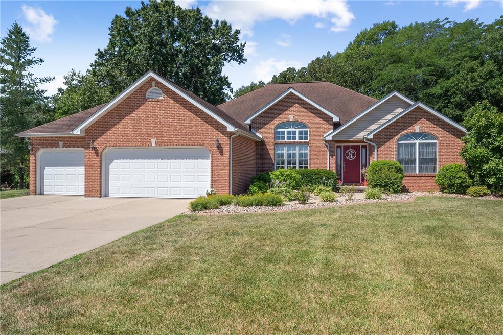 5443 Oak Thorn Dr, Freeburg, IL 62243 - photo 1