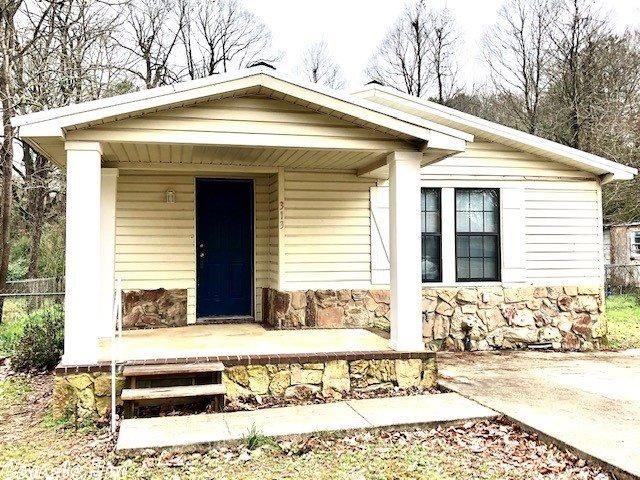 313 Madison Dr, Texarkana, TX 75501 - photo 1